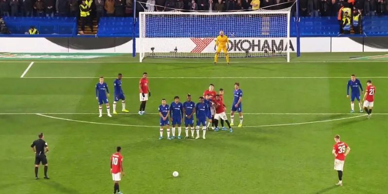 Đá Phạt Gián Tiếp: Hướng Dẫn Chi Tiết Cho Mọi Tình Huống