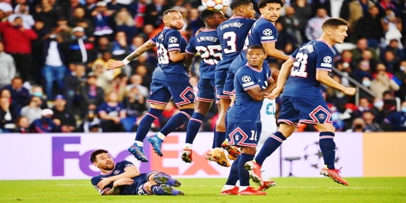 Khái niệm đơn giản về đá phạt trực tiếp